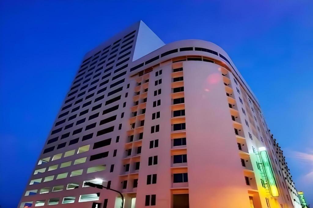 Hotel Continental Penang George Town Exterior foto